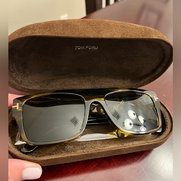 TOM FORD sunglasses - Fausto style - Dark Havana color - Picture 3 of 16